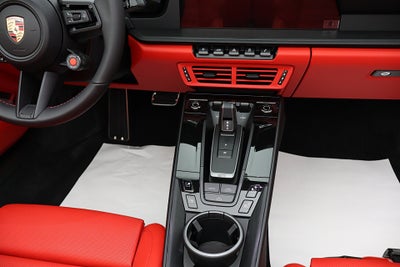2026 Porsche 911 Carrera 4 GTS T-Hybrid Cabriolet