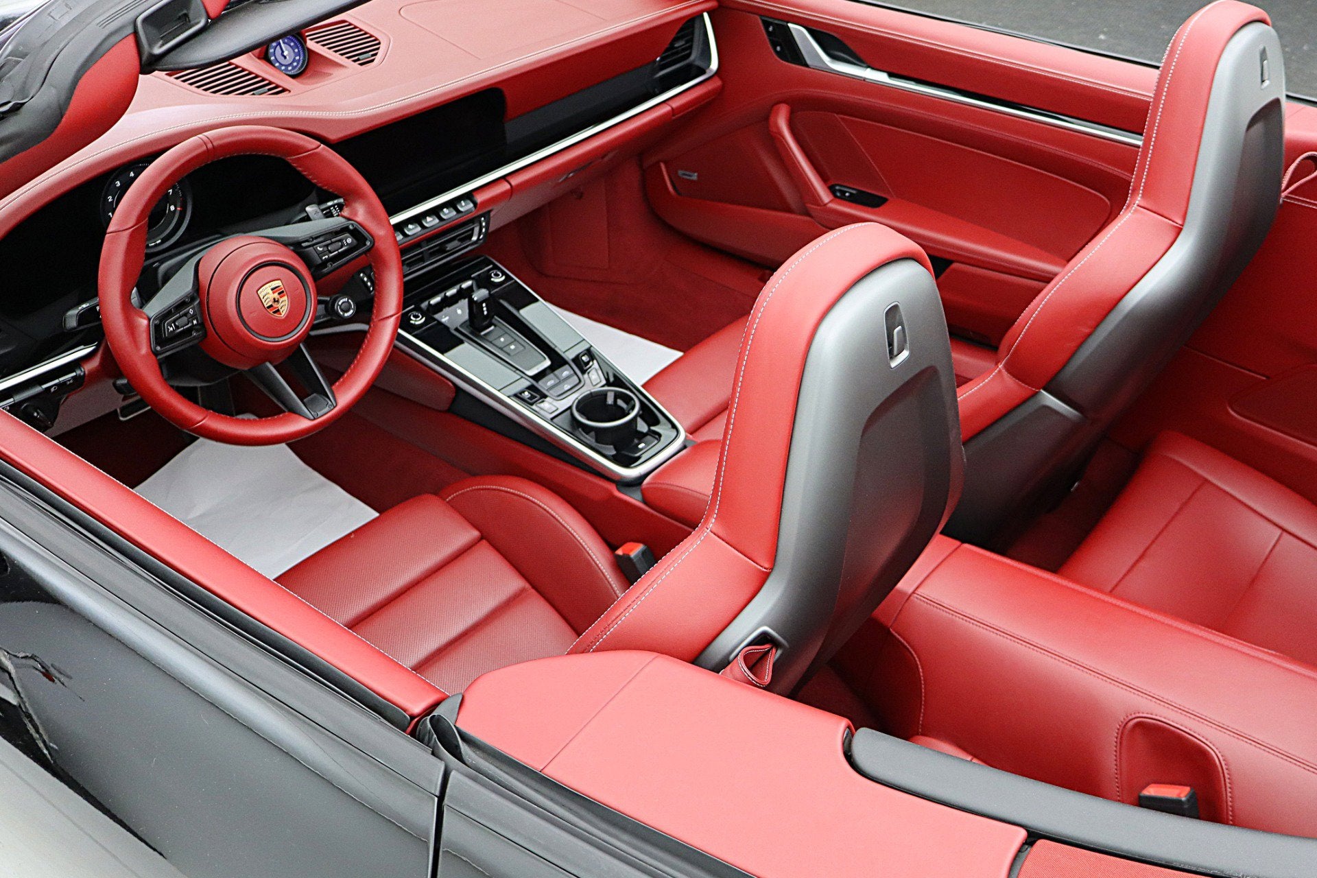 2020 Porsche 911 Carrera 4S Cabriolet