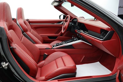 2020 Porsche 911 Carrera 4S Cabriolet