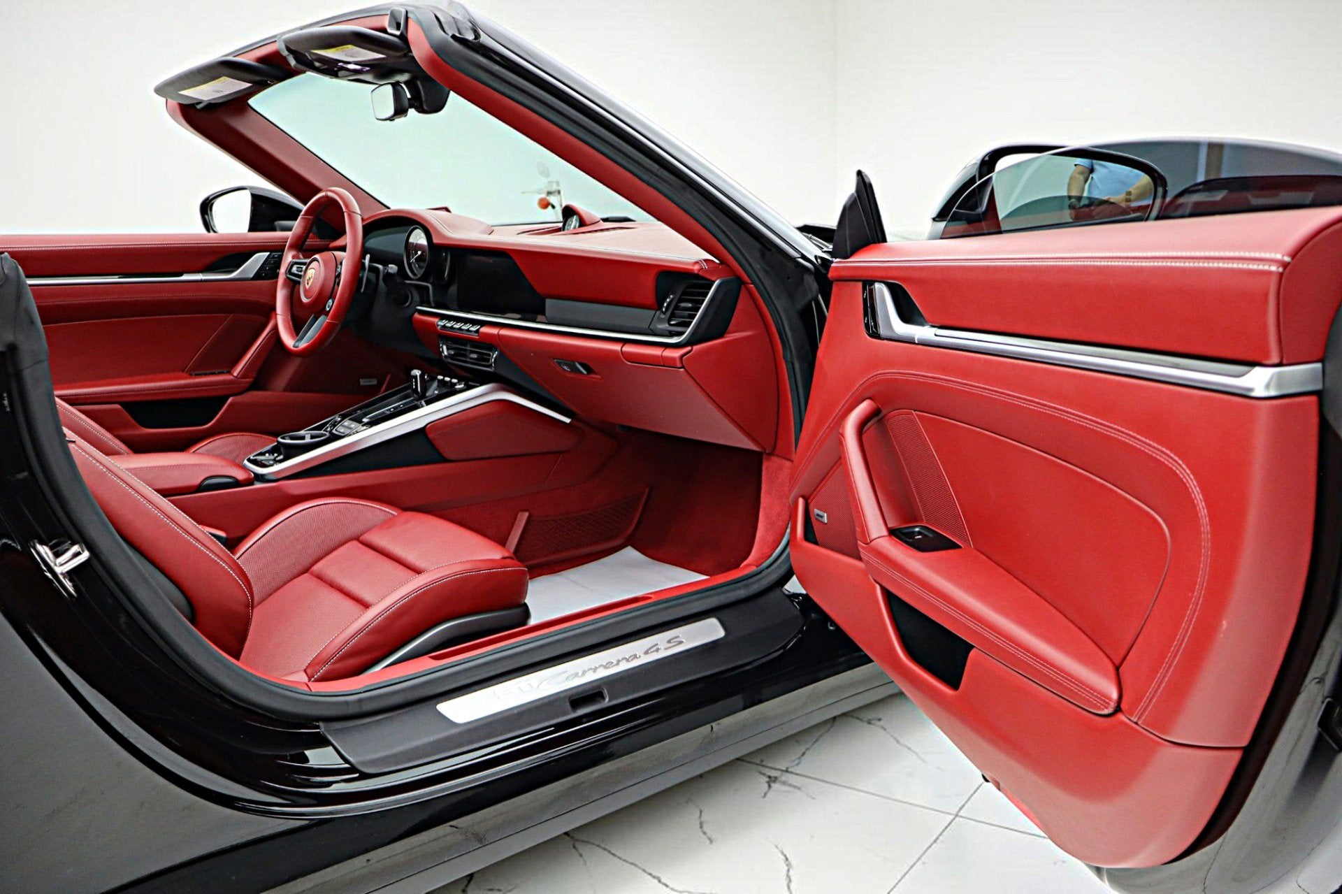 2020 Porsche 911 Carrera 4S Cabriolet
