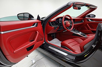 2020 Porsche 911 Carrera 4S Cabriolet