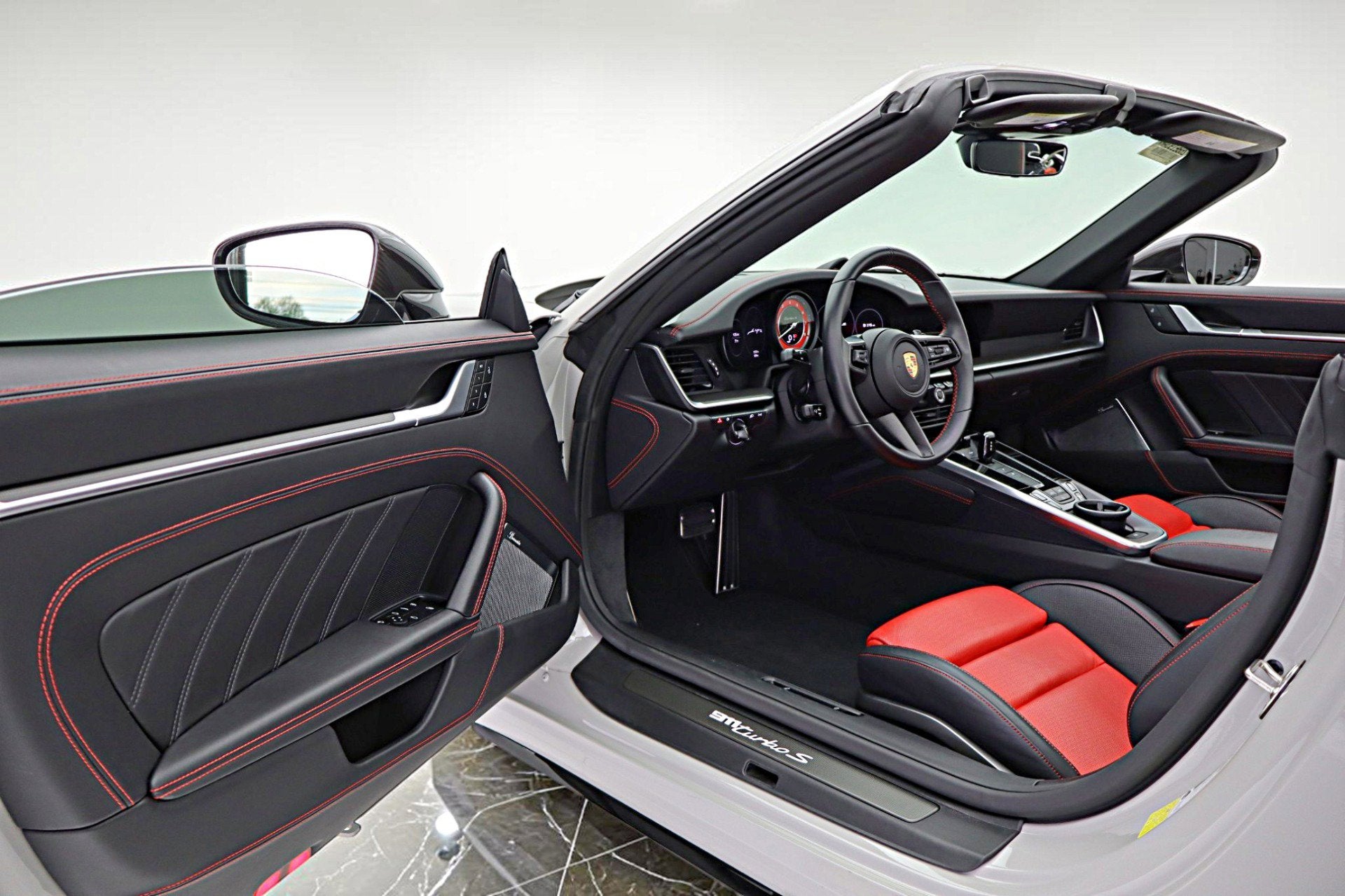 2023 Porsche 911 Turbo S Cabriolet