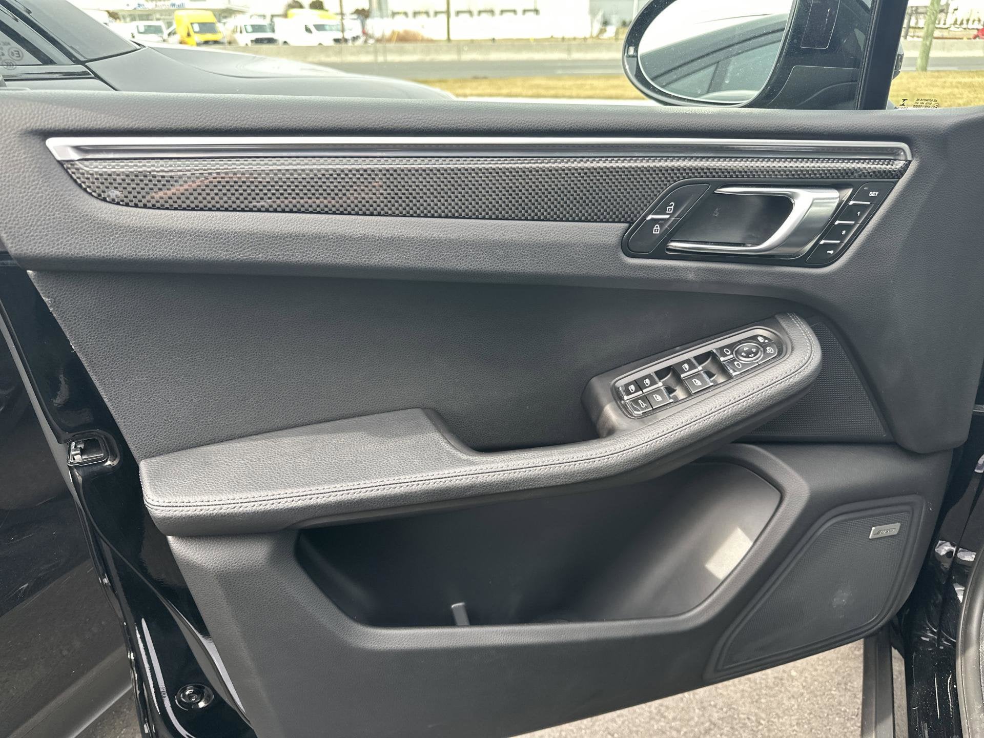 2021 Porsche Macan NA