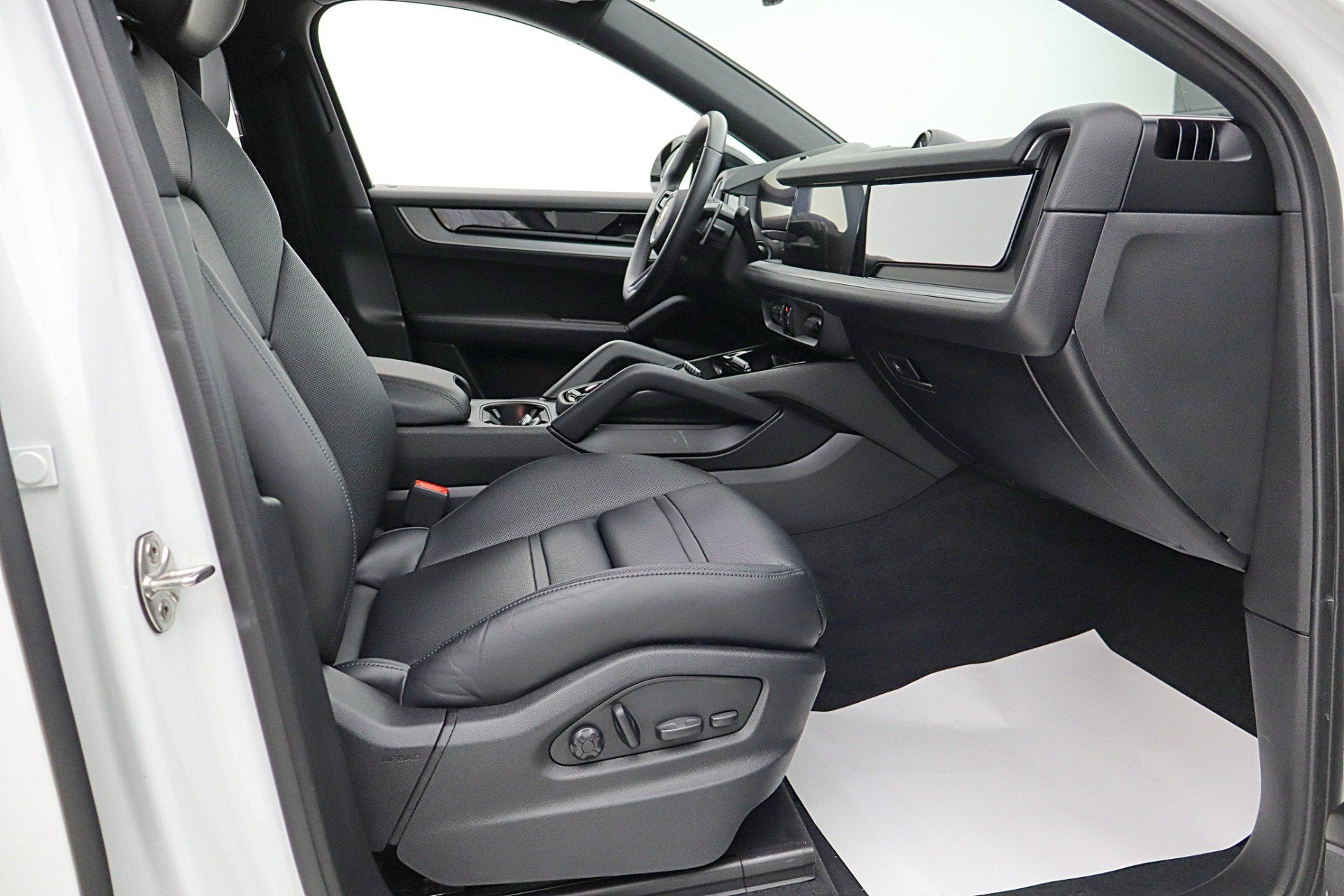 2024 Porsche Cayenne Coupe AWD