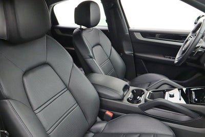 2024 Porsche Cayenne Coupe AWD