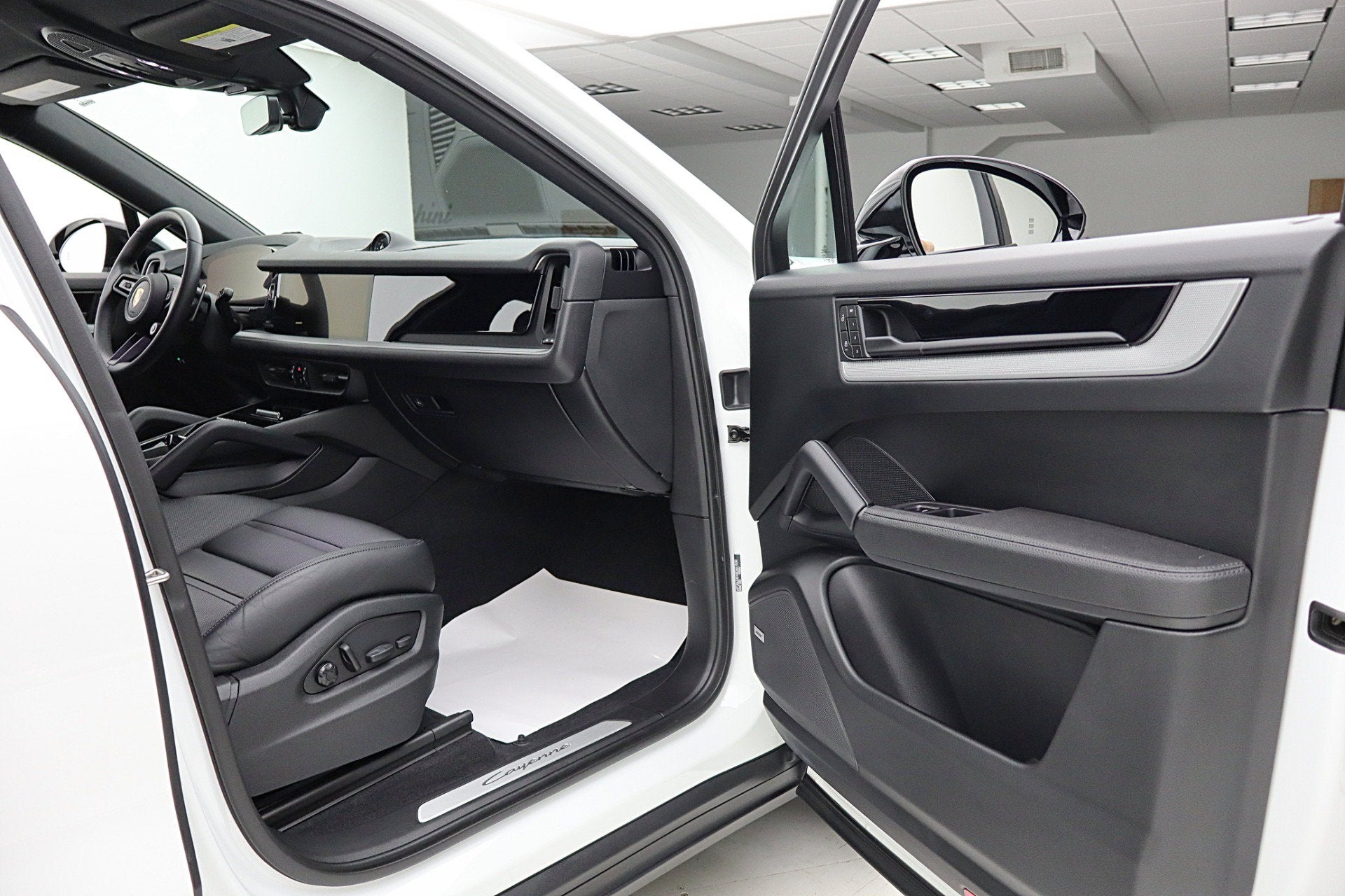 2024 Porsche Cayenne Coupe AWD