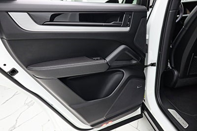 2024 Porsche Cayenne Coupe AWD