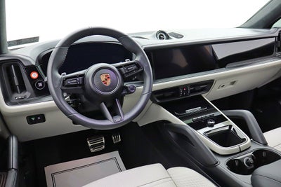 2025 Porsche Cayenne GTS Coupe AWD