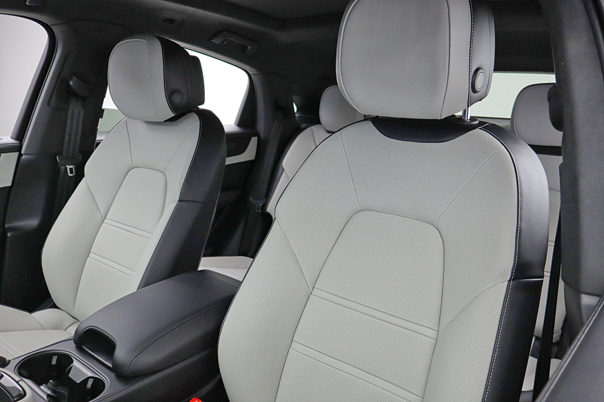 2025 Porsche Cayenne GTS Coupe AWD