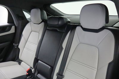 2025 Porsche Cayenne GTS Coupe AWD