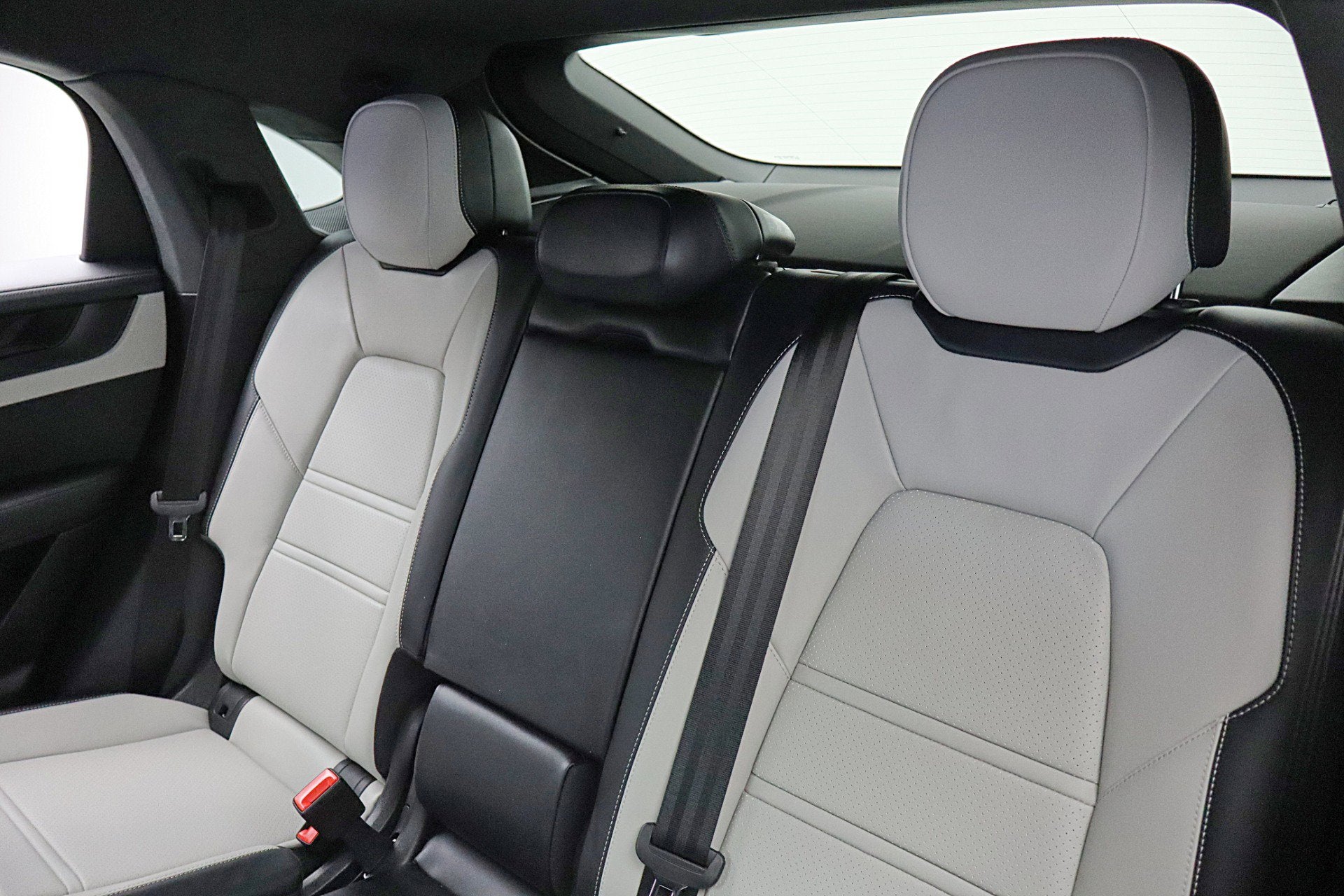 2025 Porsche Cayenne GTS Coupe AWD