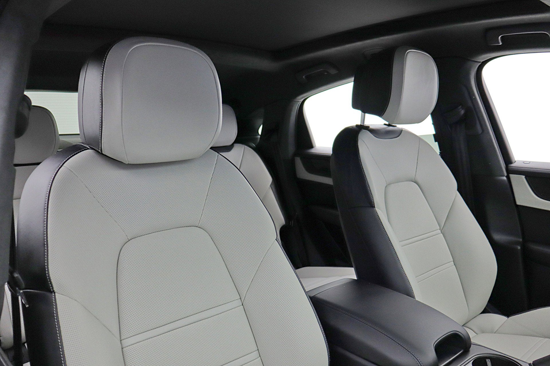 2025 Porsche Cayenne GTS Coupe AWD