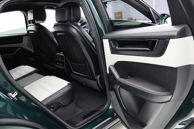 2025 Porsche Cayenne GTS Coupe AWD