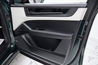 2025 Porsche Cayenne GTS Coupe AWD