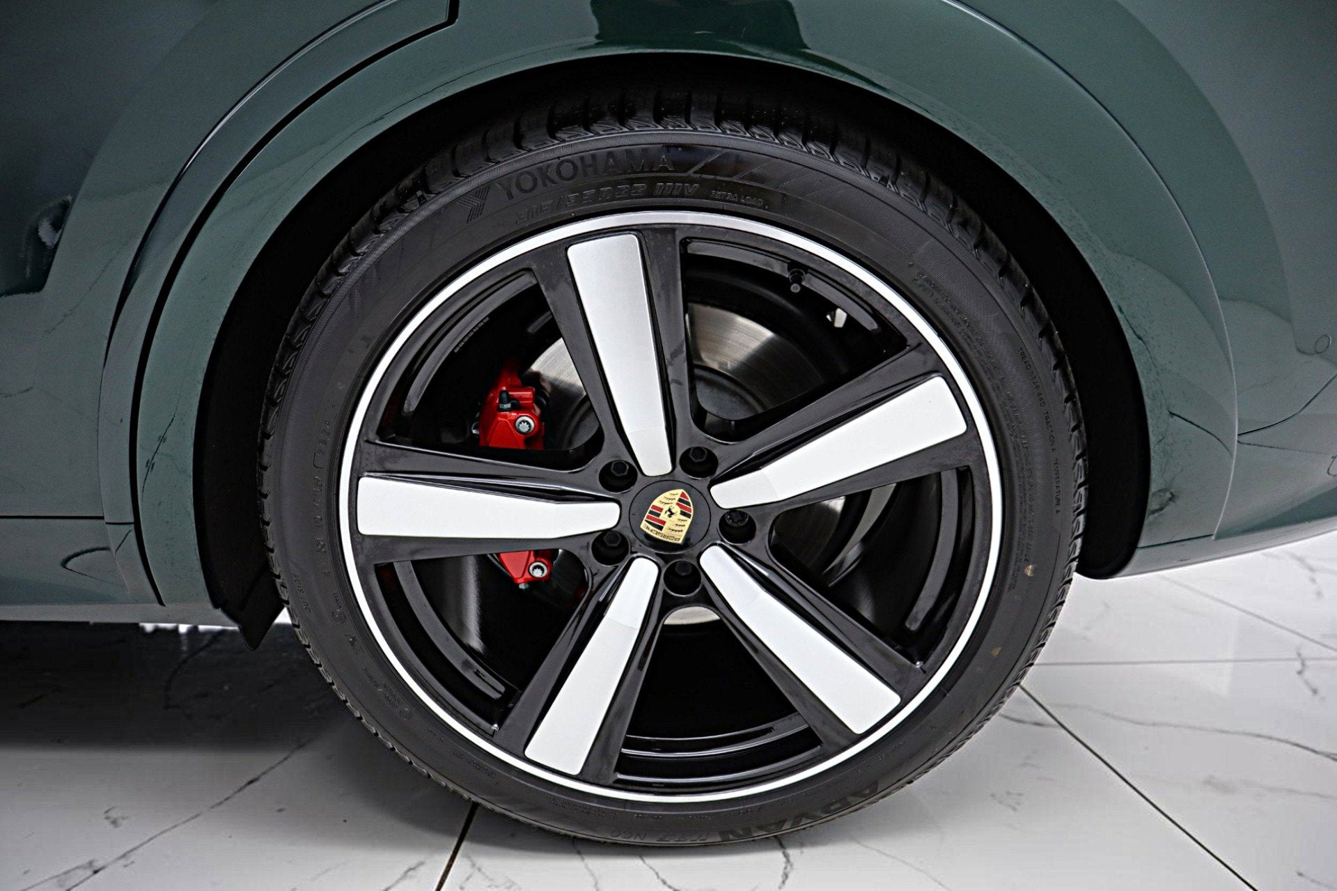 2025 Porsche Cayenne GTS Coupe AWD
