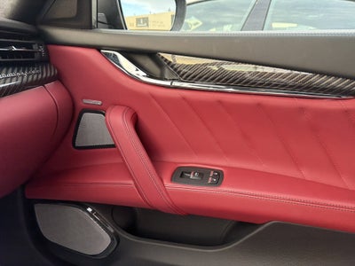 2022 Maserati Quattroporte Modena Q4