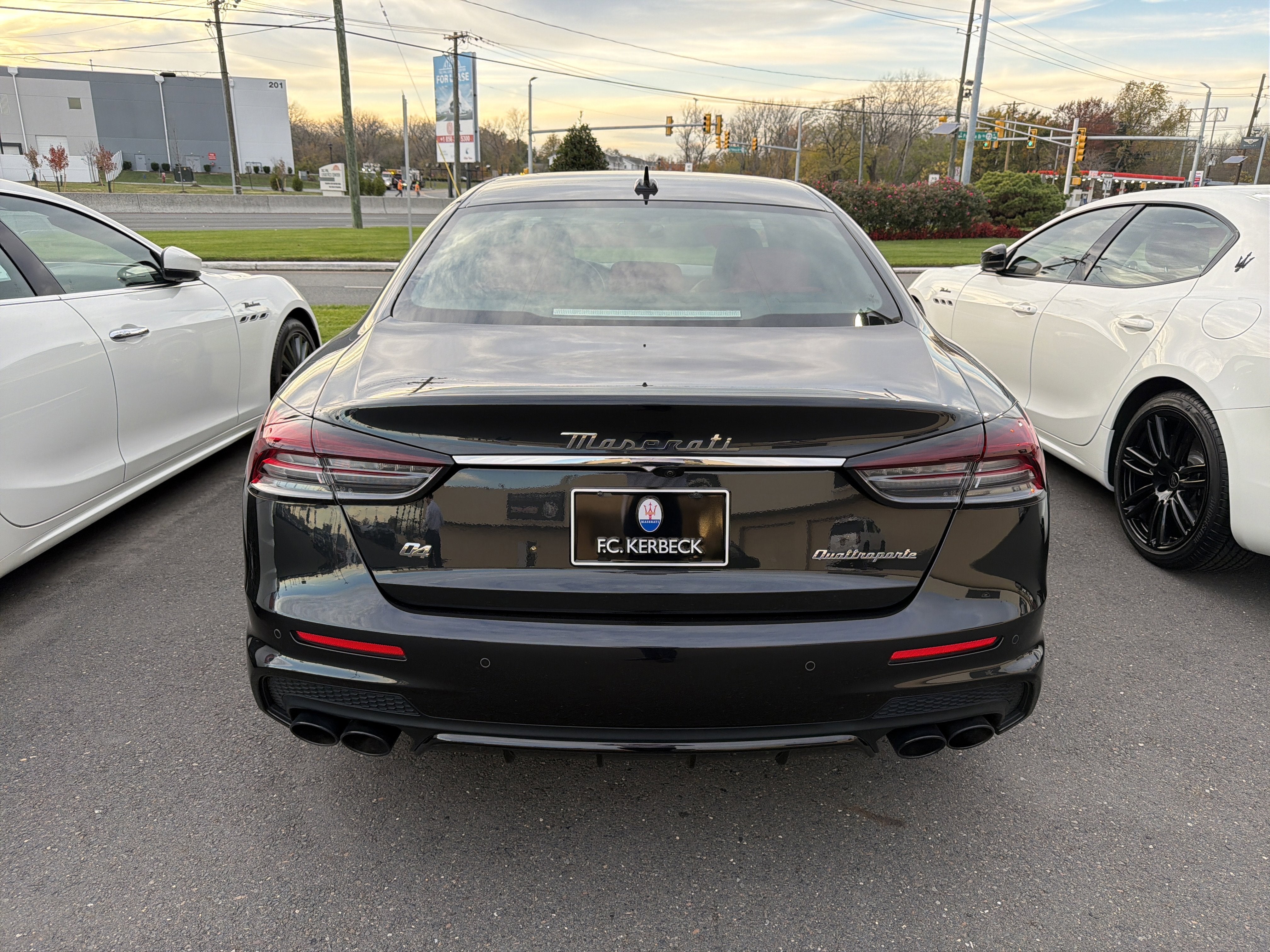 2022 Maserati Quattroporte Modena Q4