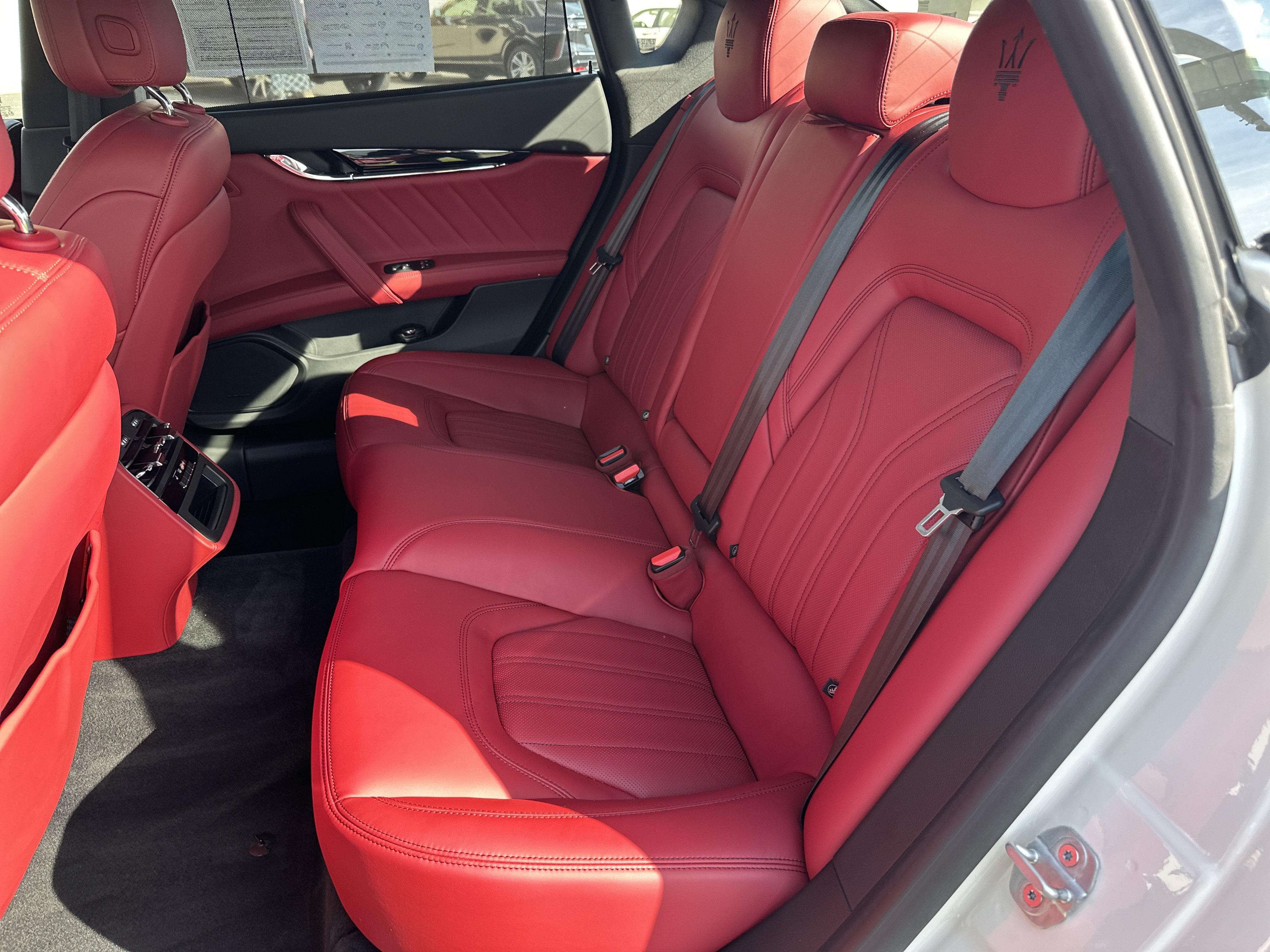 2023 Maserati Quattroporte Modena Q4