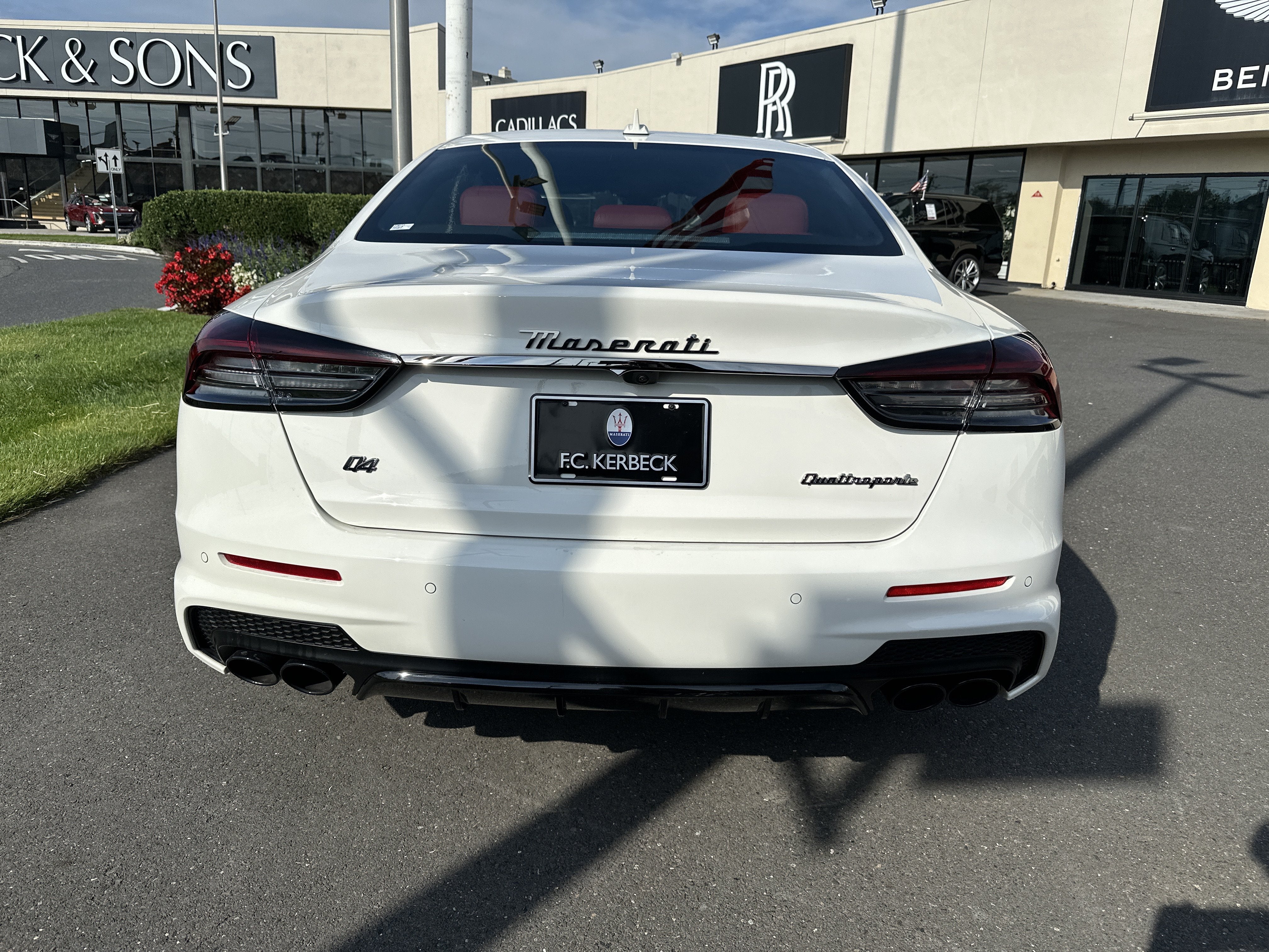 2023 Maserati Quattroporte Modena Q4