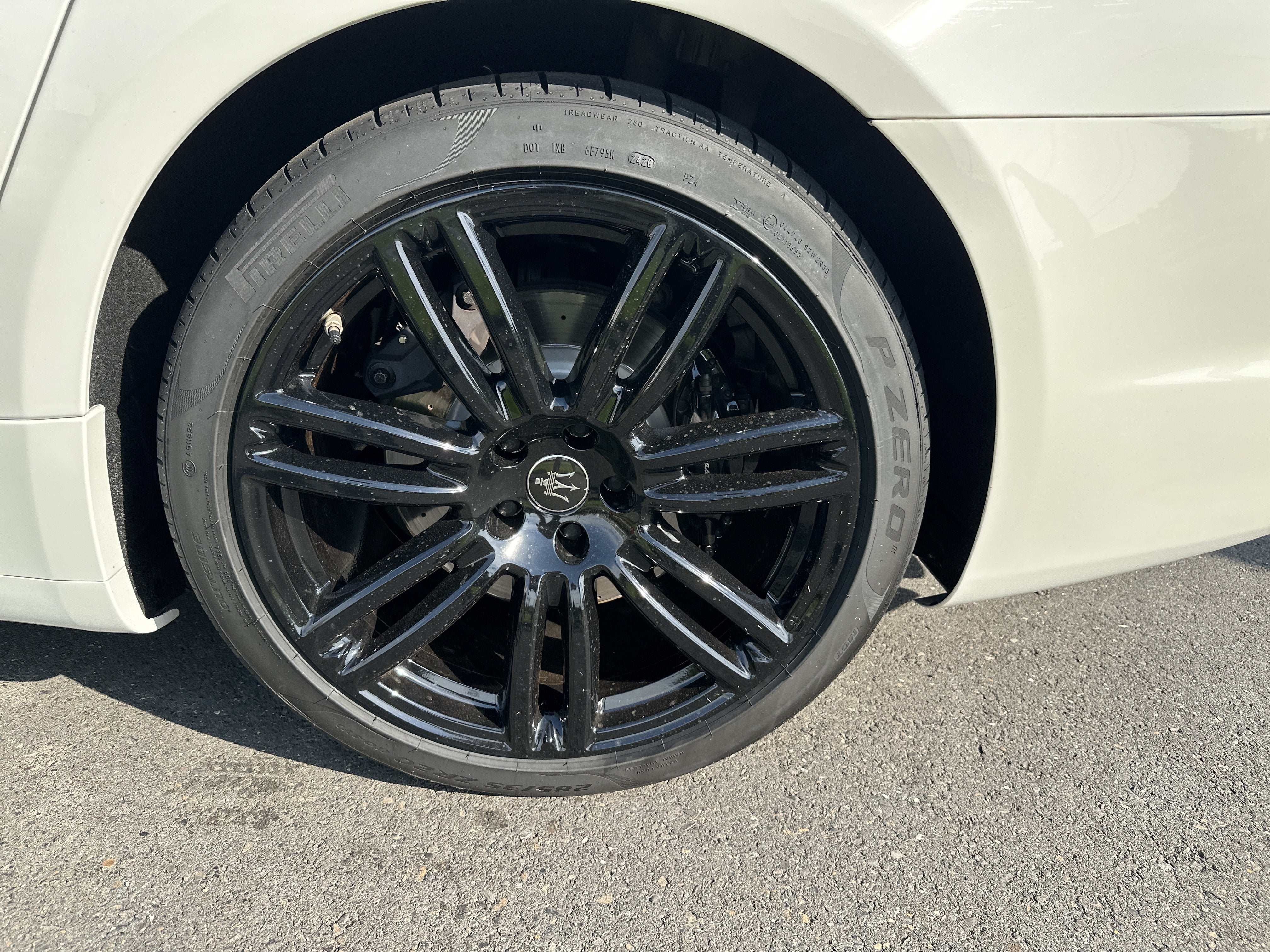 2023 Maserati Quattroporte Modena Q4