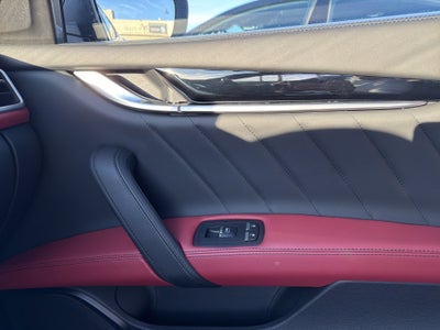 2023 Maserati Ghibli Modena Q4