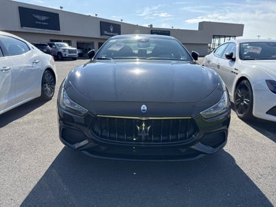2022 Maserati Ghibli Modena Q4