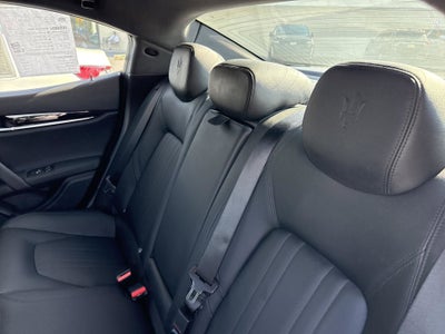 2022 Maserati Ghibli Modena Q4