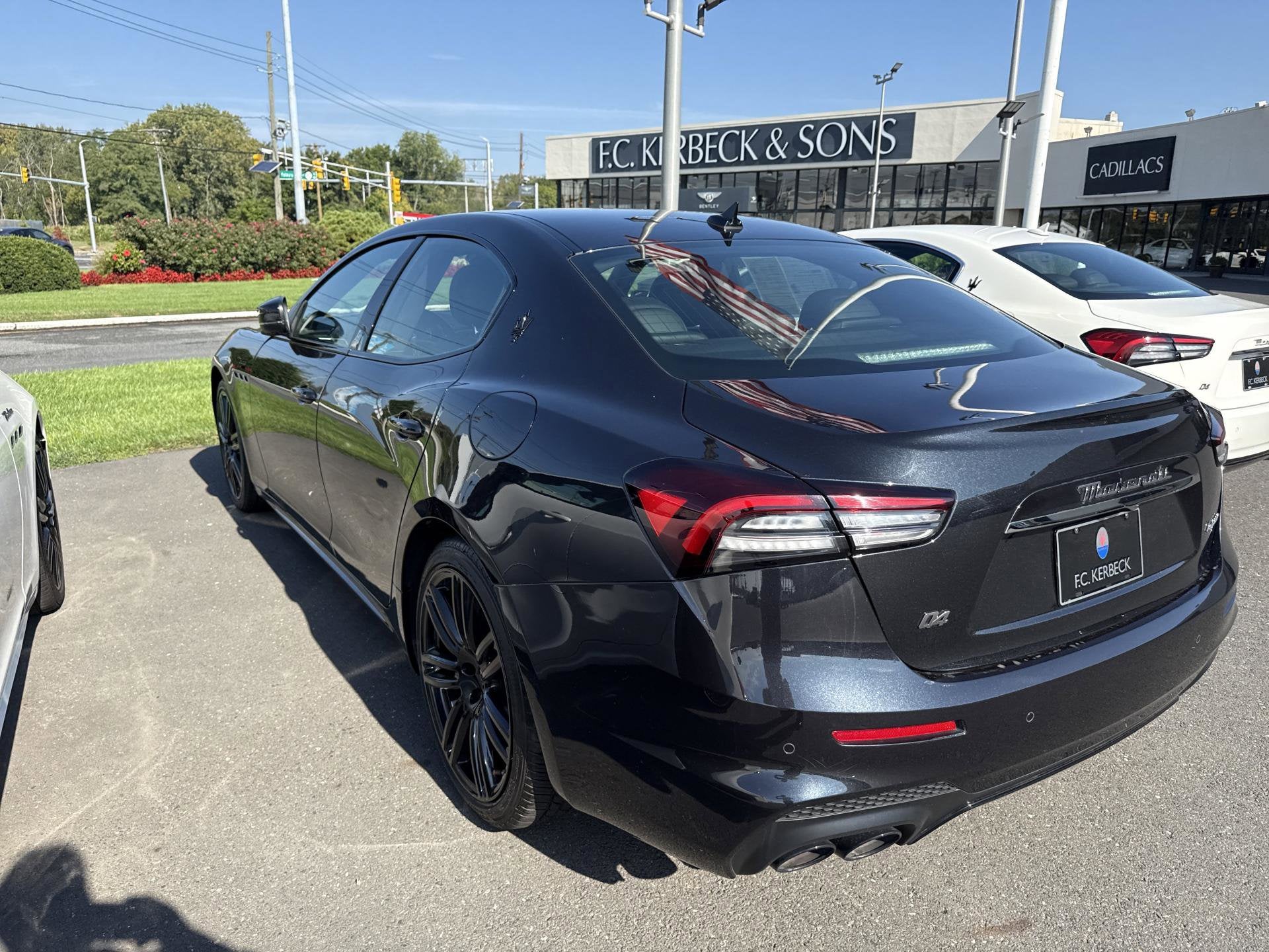 2022 Maserati Ghibli Modena Q4