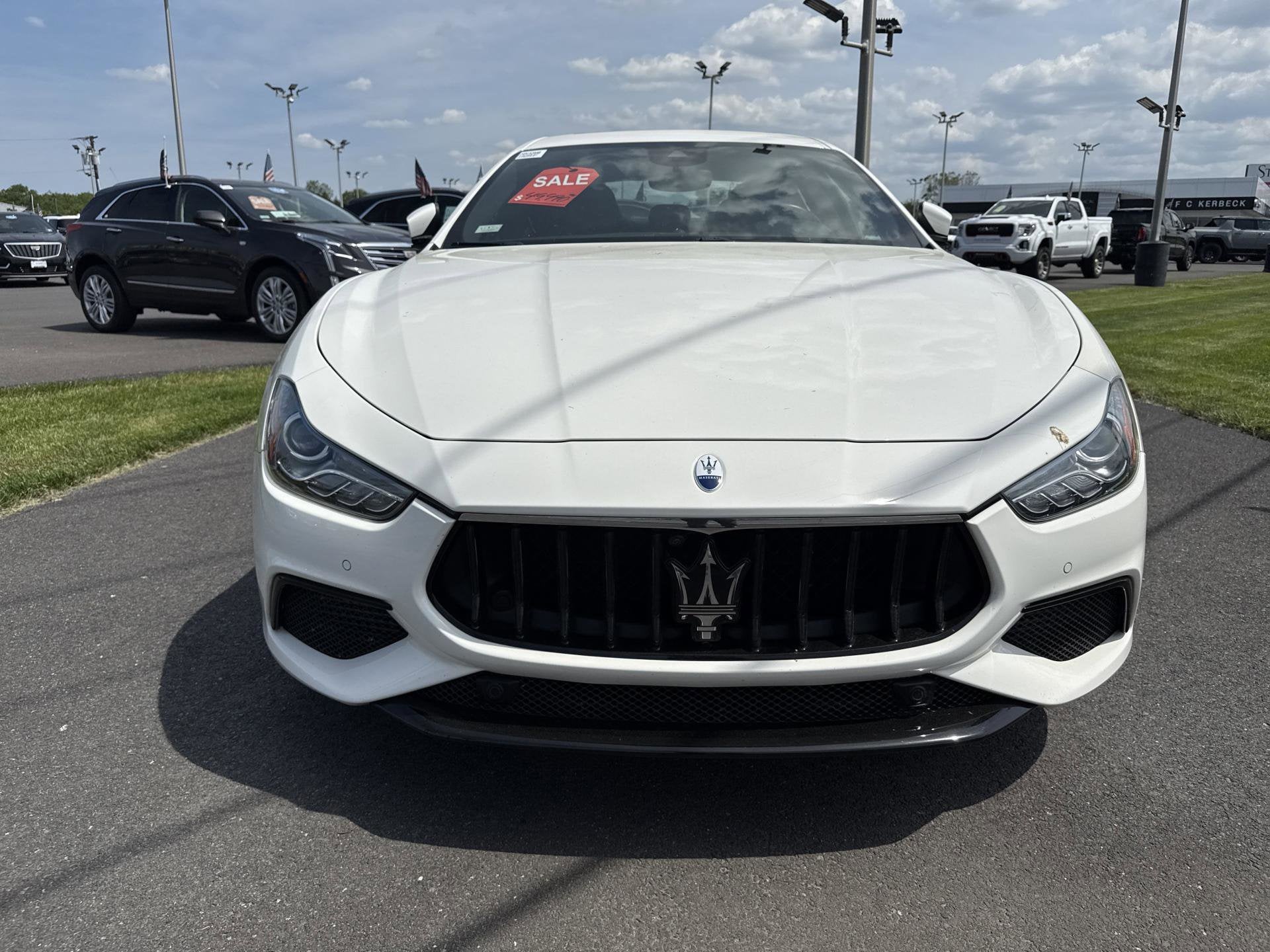 2022 Maserati Ghibli Modena Q4
