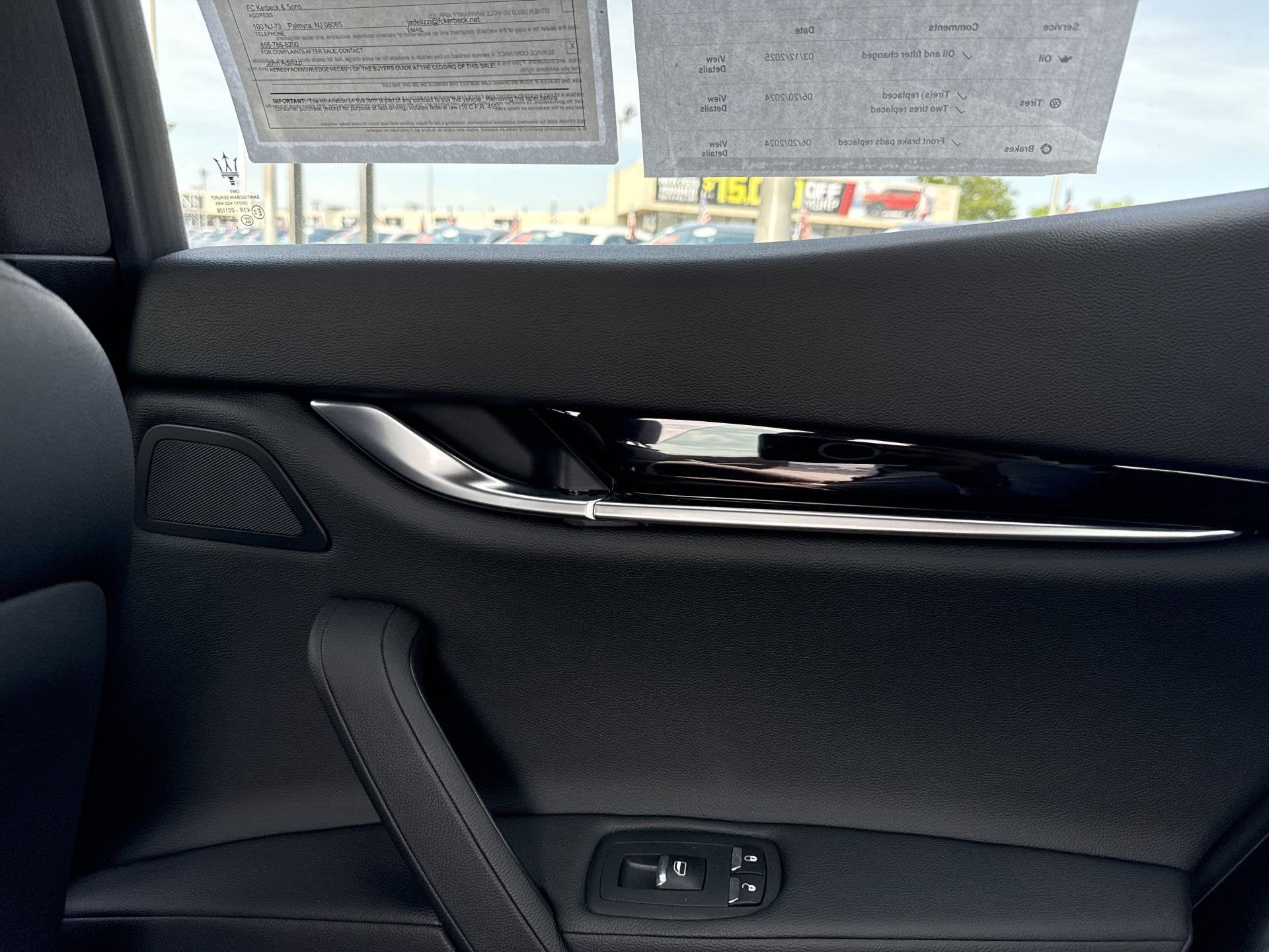 2022 Maserati Ghibli Modena Q4