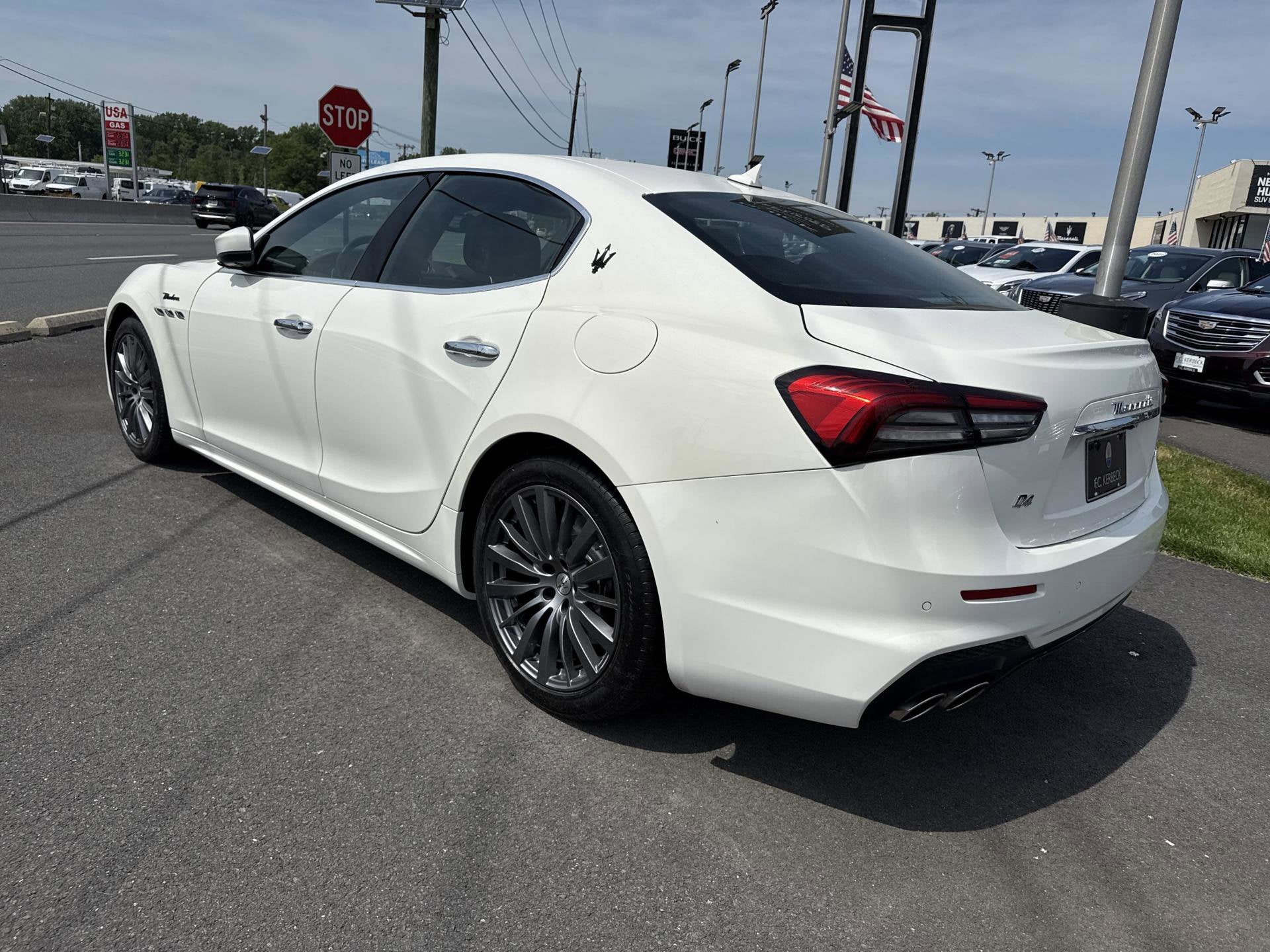 2022 Maserati Ghibli Modena Q4