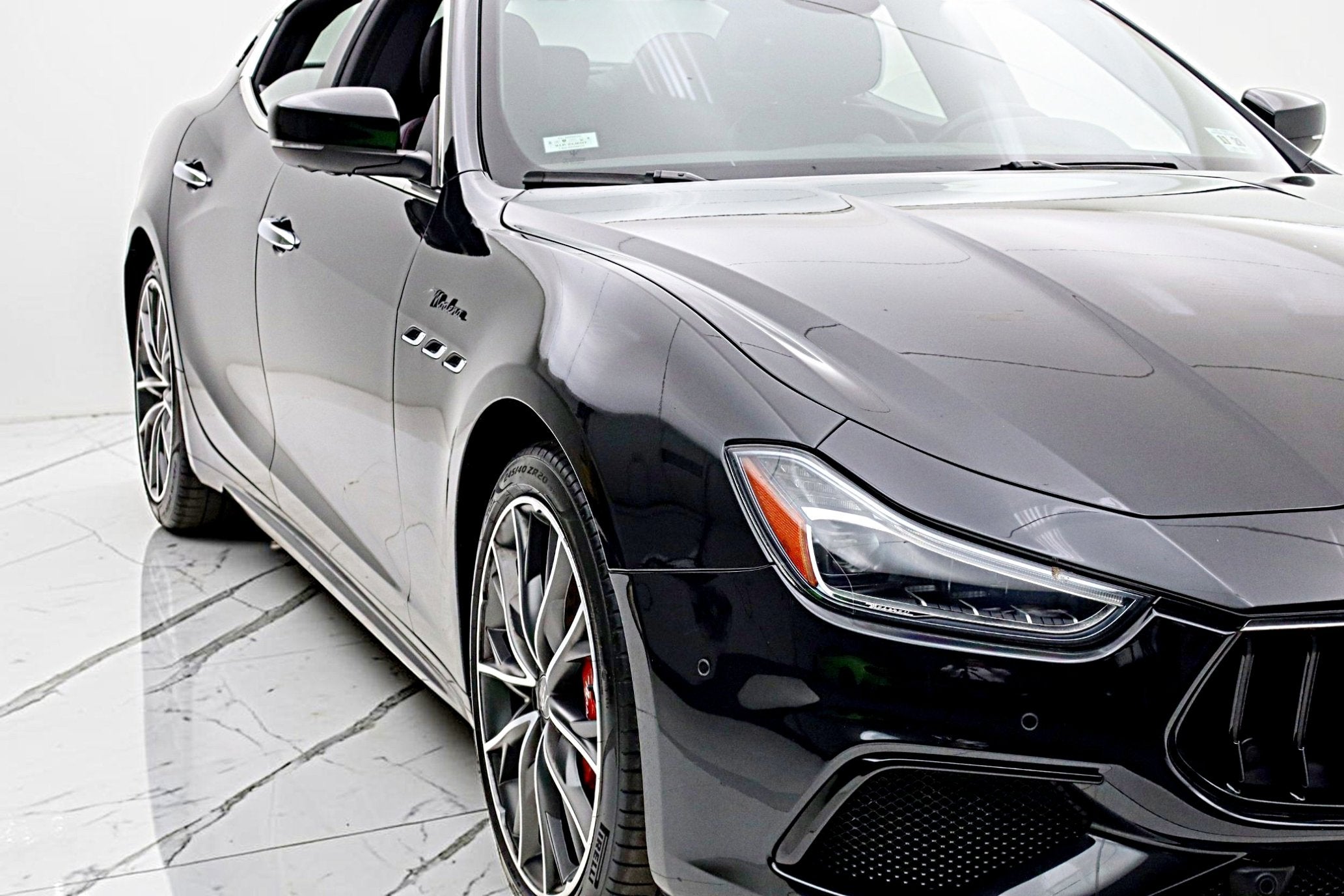 2023 Maserati Ghibli Modena Q4