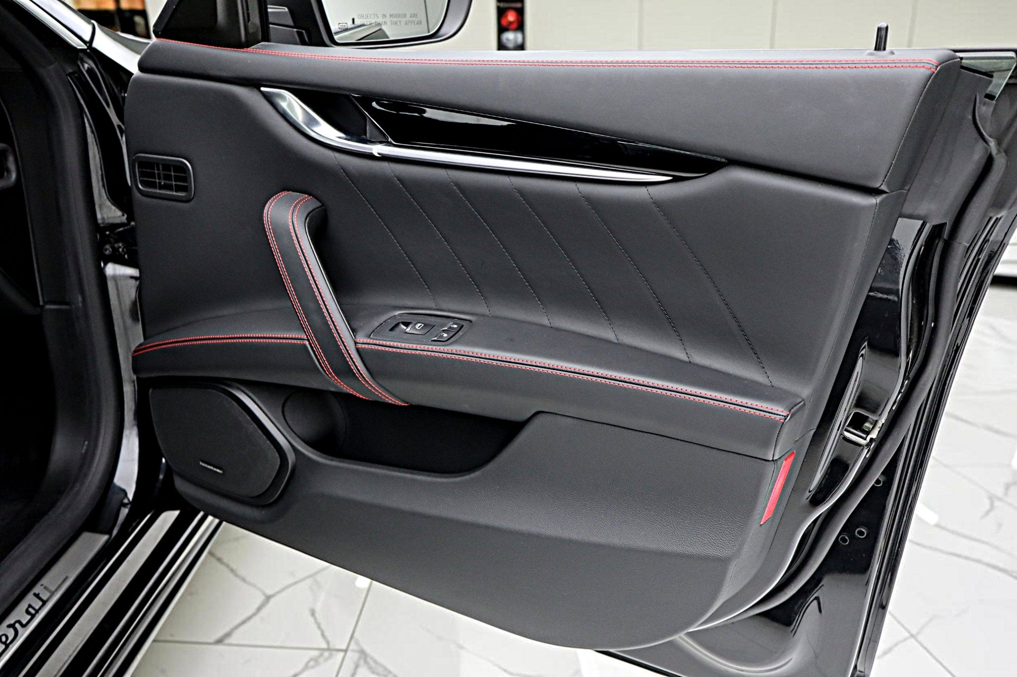 2023 Maserati Ghibli Modena Q4