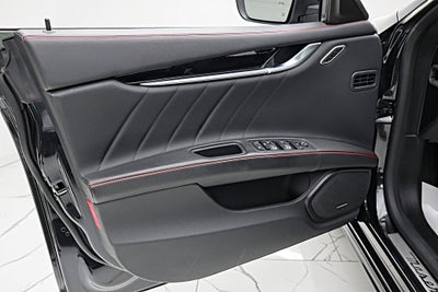 2023 Maserati Ghibli Modena Q4