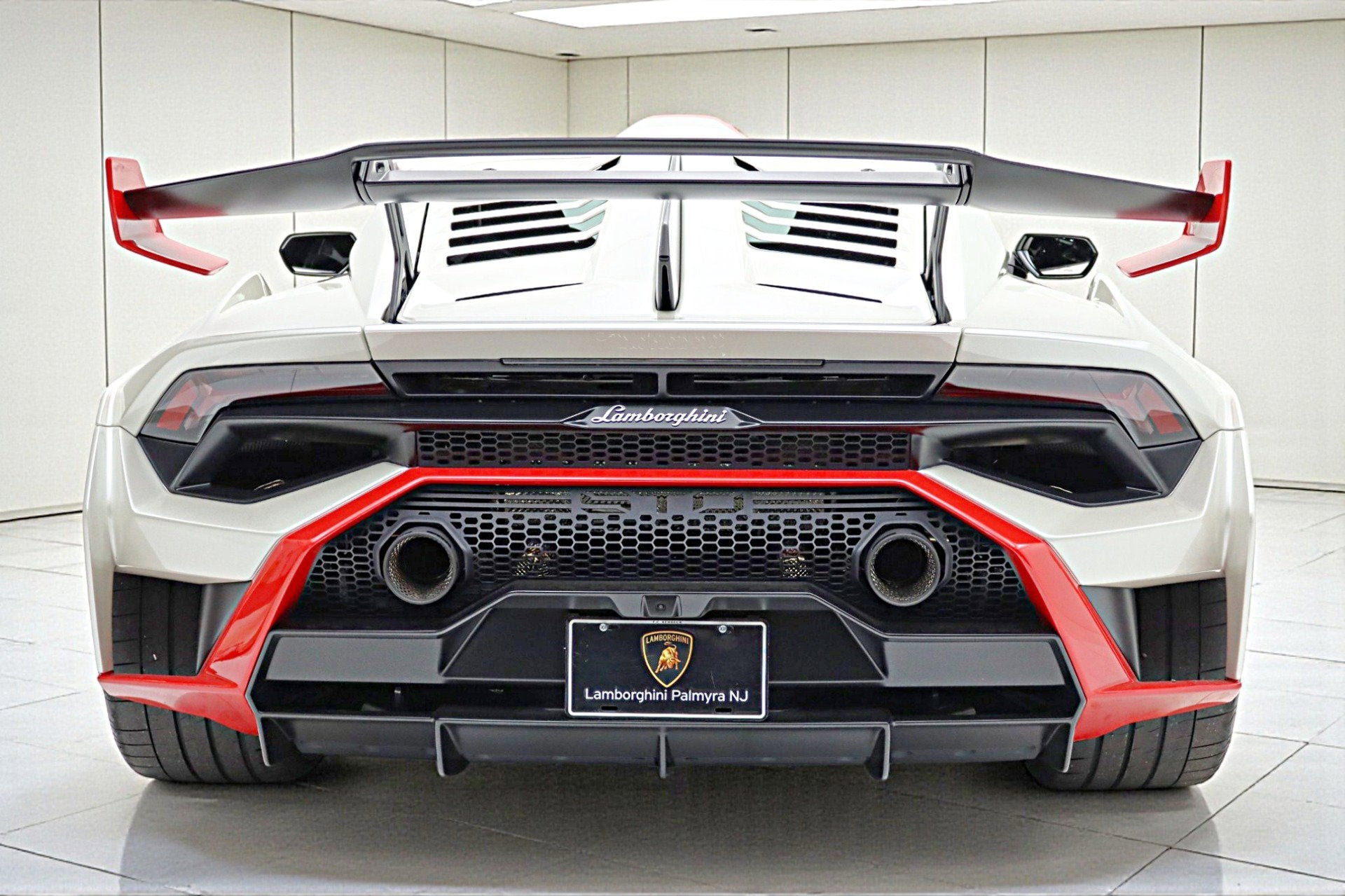 2024 Lamborghini Huracan STO