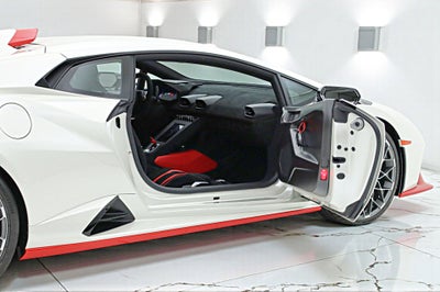 2024 Lamborghini Huracan STO
