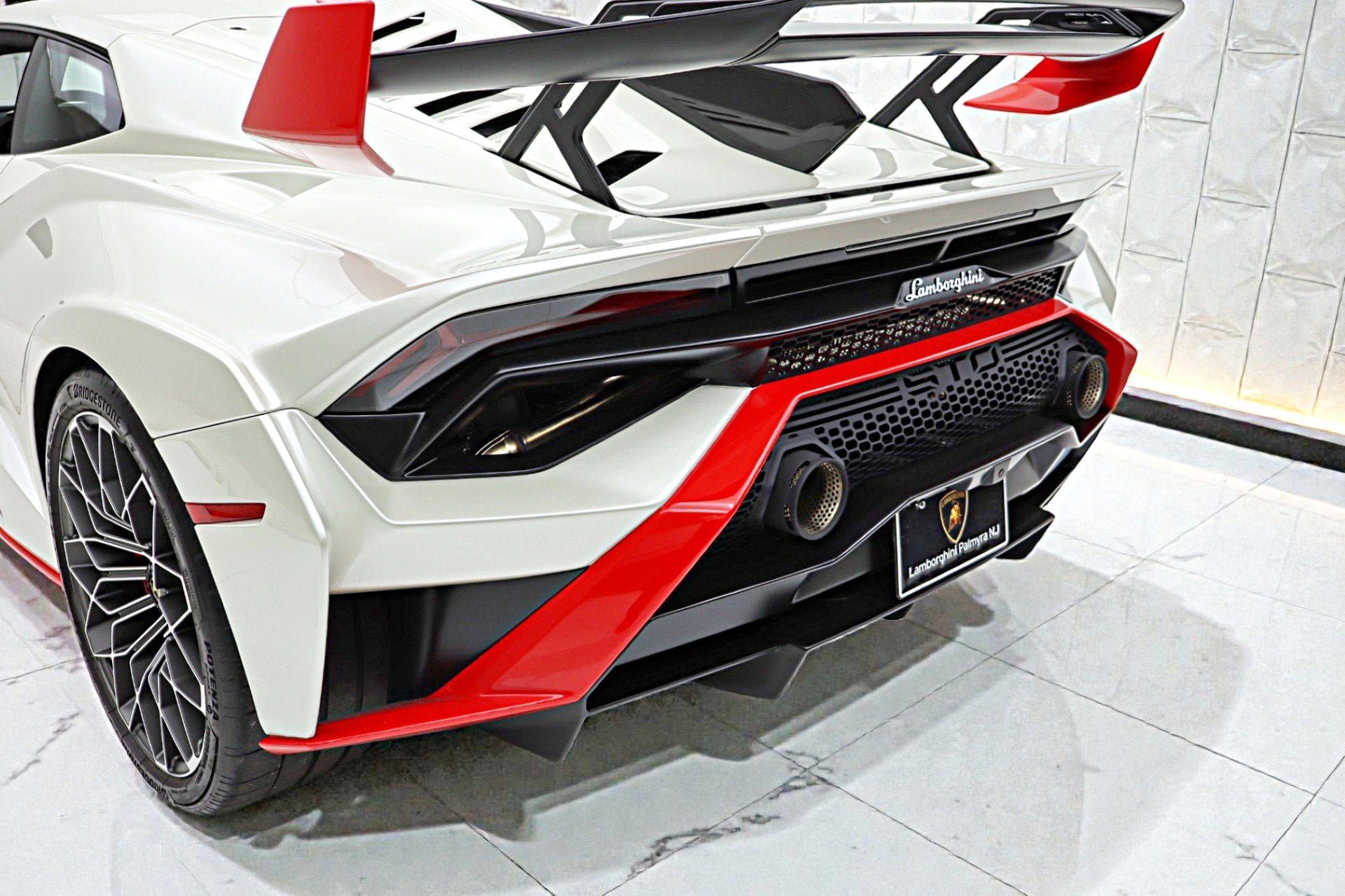 2024 Lamborghini Huracan STO