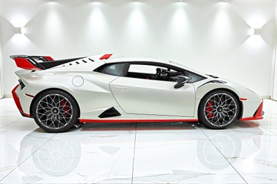 2024 Lamborghini Huracan STO