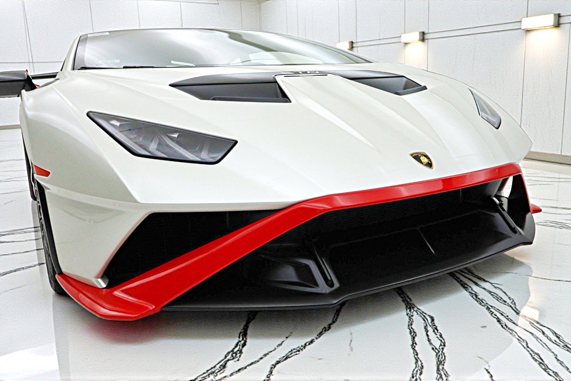 2024 Lamborghini Huracan STO