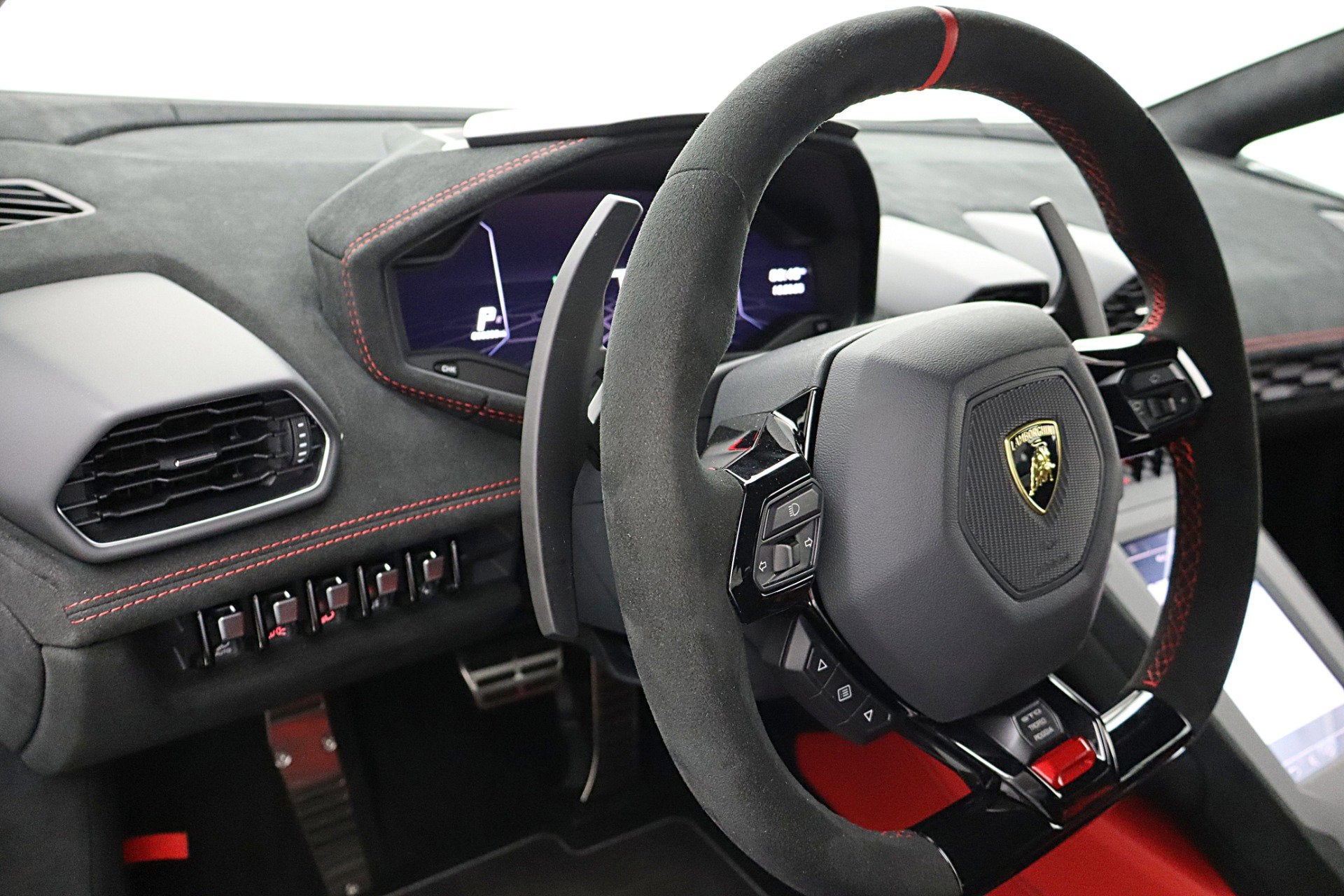 2024 Lamborghini Huracan STO