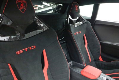 2024 Lamborghini Huracan STO