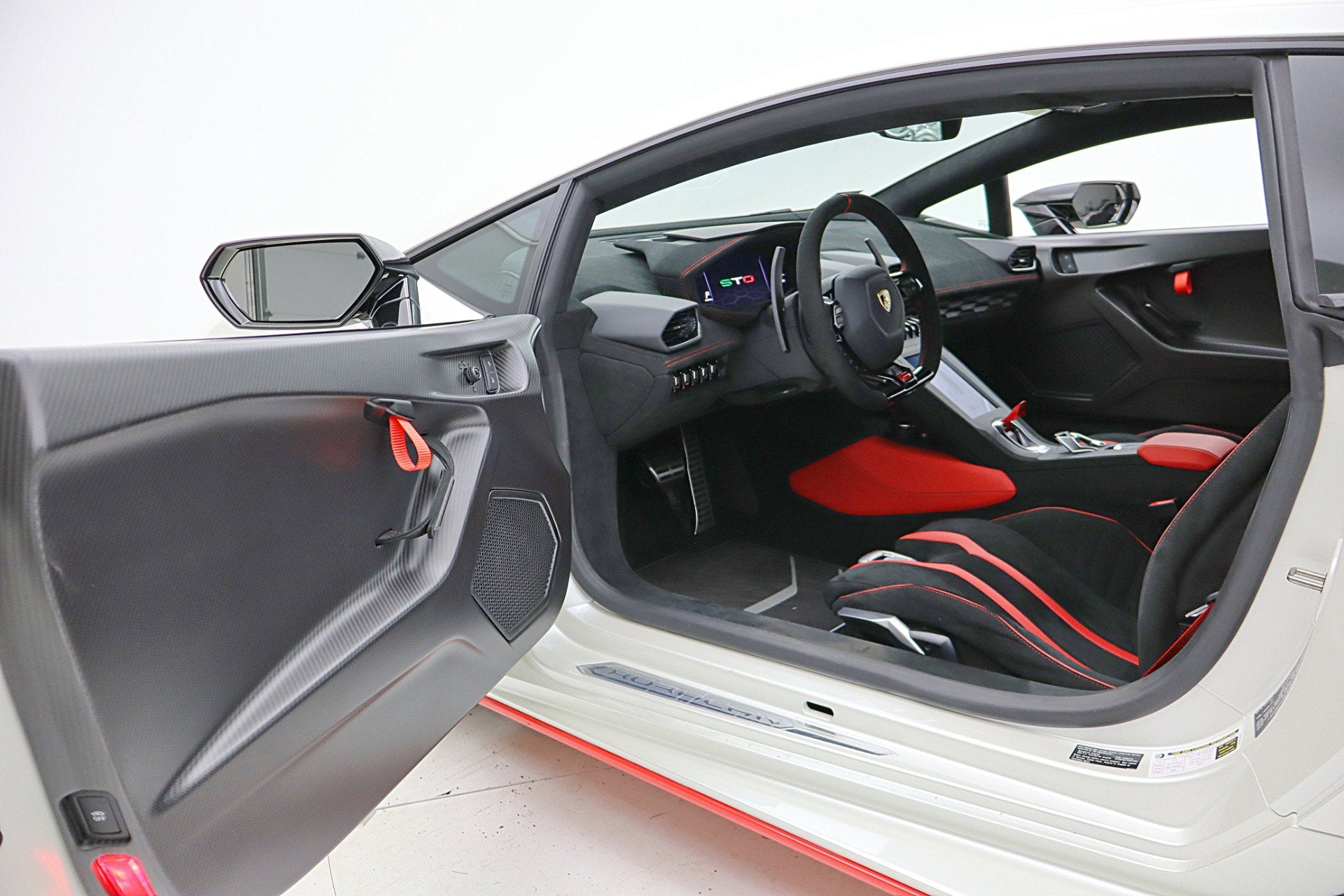 2024 Lamborghini Huracan STO