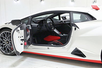 2024 Lamborghini Huracan STO