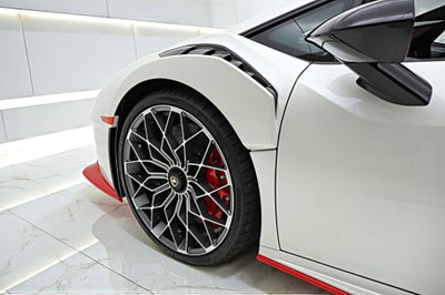 2024 Lamborghini Huracan STO