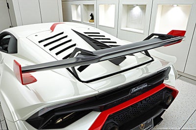 2024 Lamborghini Huracan STO