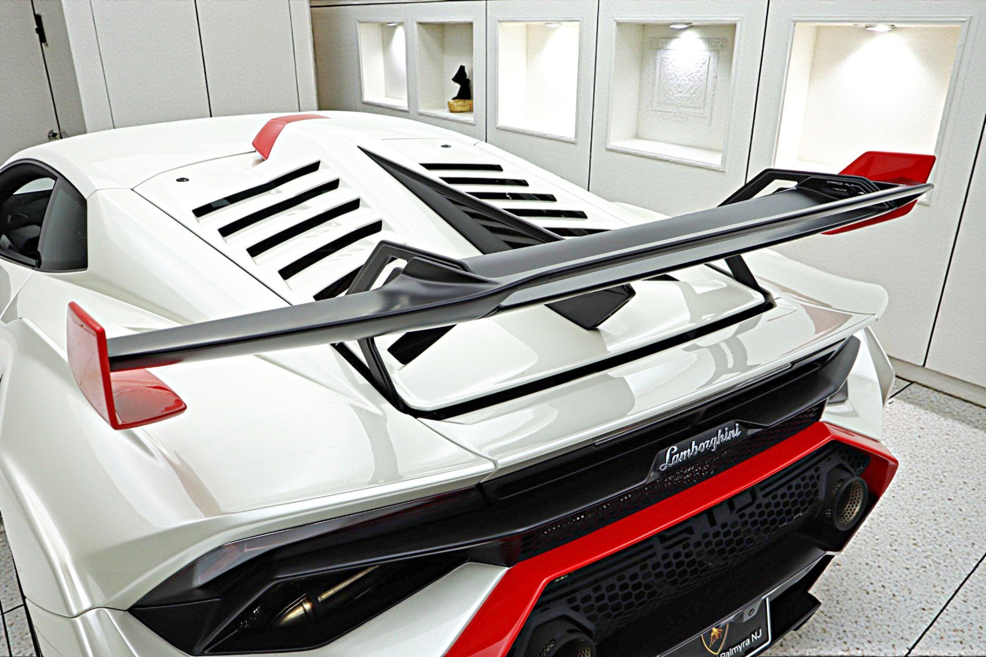 2024 Lamborghini Huracan STO