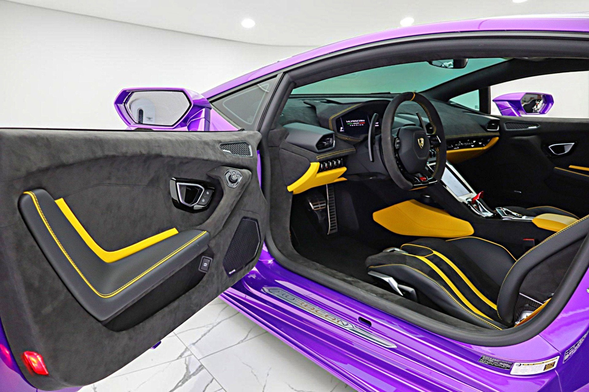 2024 Lamborghini Huracan Tecnica LEASE OPTIONS AVAILABLE