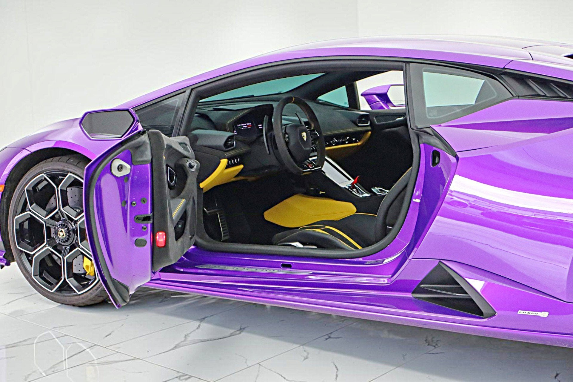 2024 Lamborghini Huracan Tecnica LEASE OPTIONS AVAILABLE