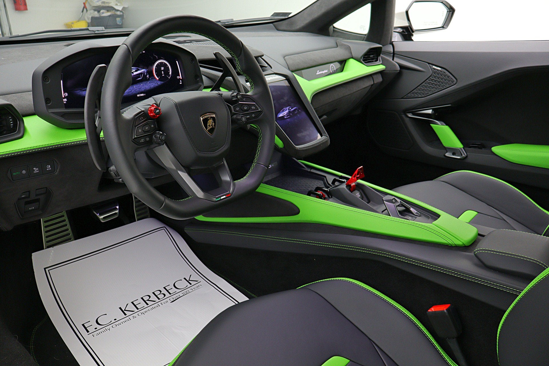 2026 Lamborghini Temerario /LEASE OPTIONS AVAILABLE