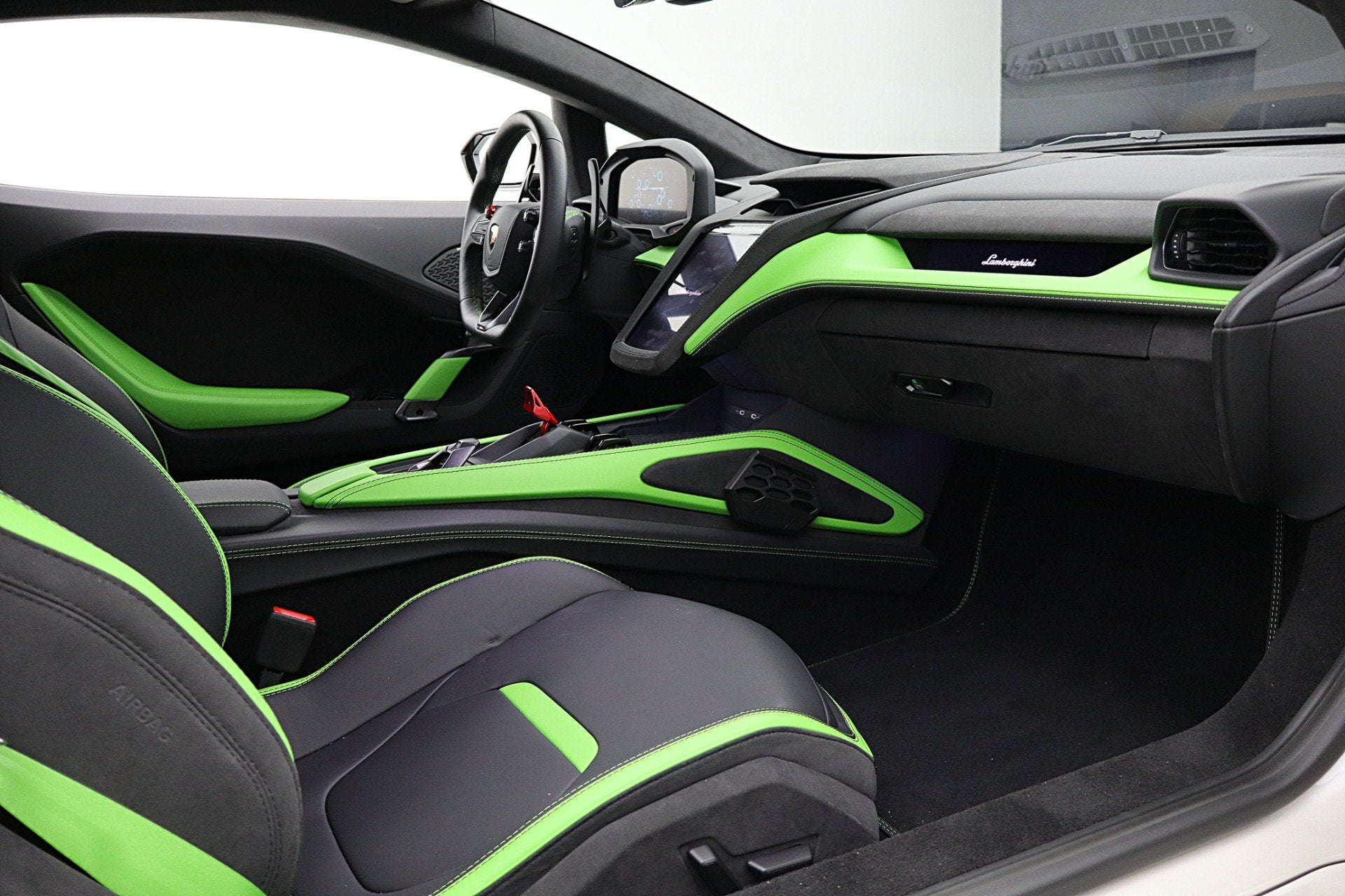 2026 Lamborghini Temerario /LEASE OPTIONS AVAILABLE